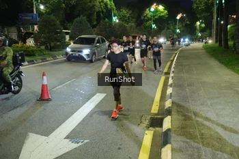 Runner Photo 4242368