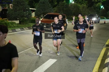 Runner Photo 4242381