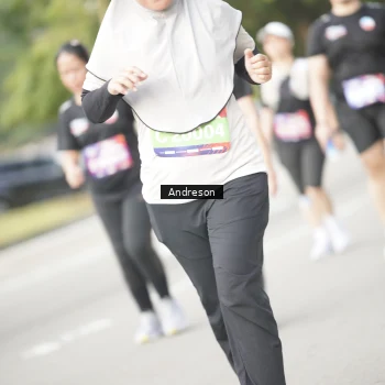 Runner Photo 4242416