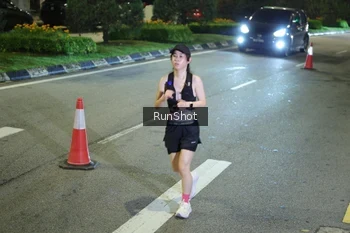 Runner Photo 4242429