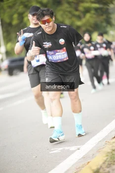 Runner Photo 4242452