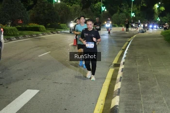 Runner Photo 4242475