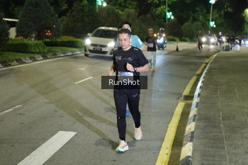 Runner Photo 4242483