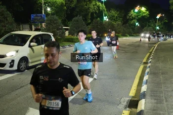 Runner Photo 4242486