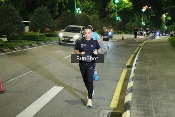 Runner Photo 4242491