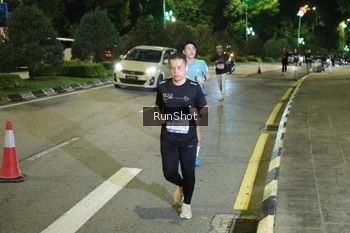 Runner Photo 4242492