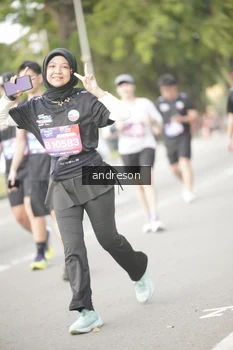 Runner Photo 4242514