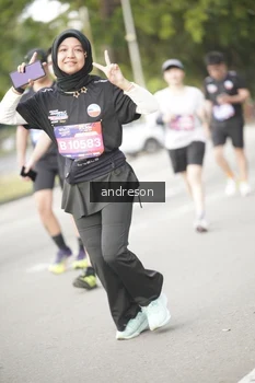 Runner Photo 4242520