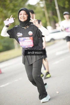 Runner Photo 4242531