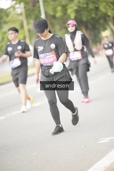 Runner Photo 4242541