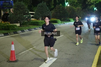 Runner Photo 4242547