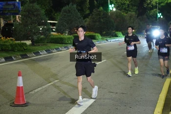 Runner Photo 4242549