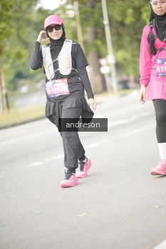 Runner Photo 4242561