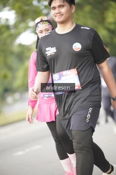 Runner Photo 4242583