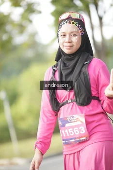Runner Photo 4242610