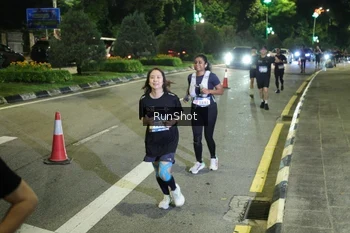 Runner Photo 4242633