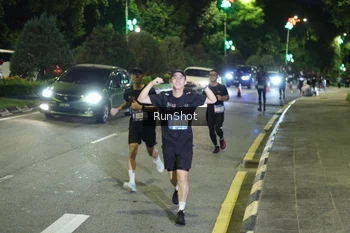 Runner Photo 4242651