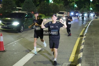 Runner Photo 4242655