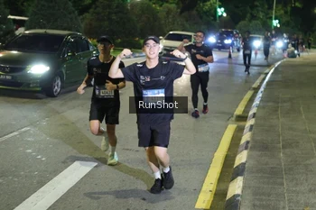 Runner Photo 4242657