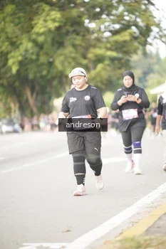 Runner Photo 4242658