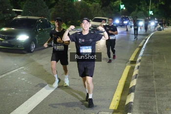 Runner Photo 4242659