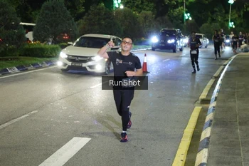 Runner Photo 4242660