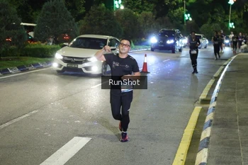 Runner Photo 4242668