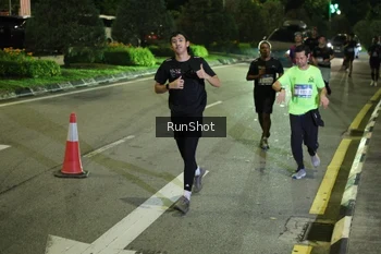 Runner Photo 4242670