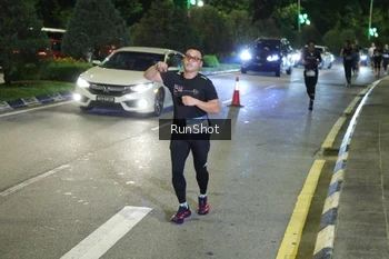 Runner Photo 4242671