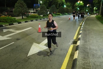 Runner Photo 4242694