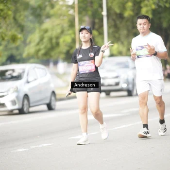 Runner Photo 4242724
