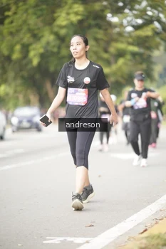 Runner Photo 4242755