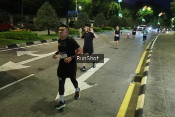 Runner Photo 4242771