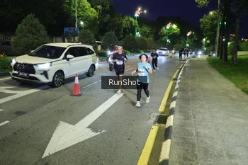 Runner Photo 4242796