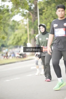 Runner Photo 4242797