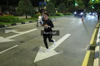 Runner Photo 4242818