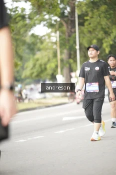 Runner Photo 4242825