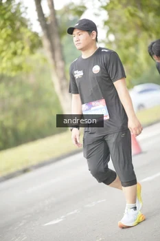 Runner Photo 4242828