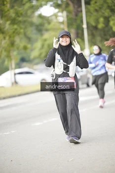 Runner Photo 4242859