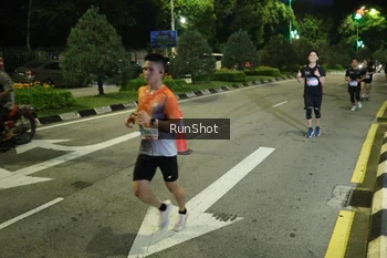 Runner Photo 4242874