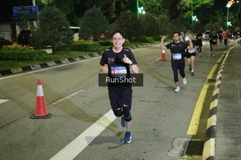 Runner Photo 4242883