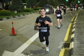 Runner Photo 4242895