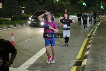 Runner Photo 4242906