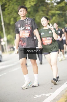 Runner Photo 4242941