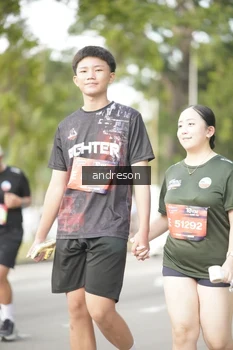 Runner Photo 4242976