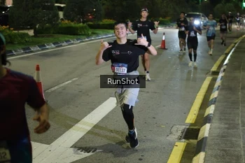 Runner Photo 4243045