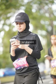 Runner Photo 4243077
