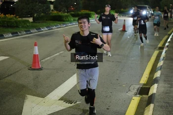 Runner Photo 4243092