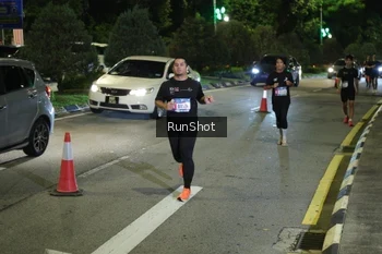 Runner Photo 4243168