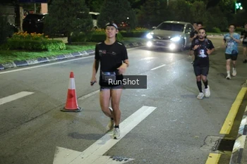 Runner Photo 4243226